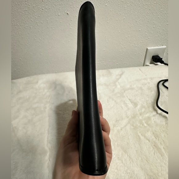 EUC Narciso Rodríguez Parfums wristlet - Picture 6 of 8